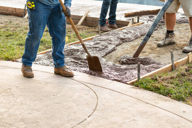Best Best Concrete Contractor  in Doniphan, MO